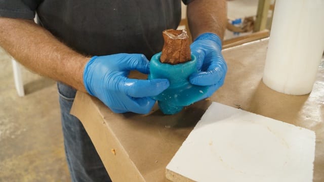 Peel Back Rubber Glove Mold